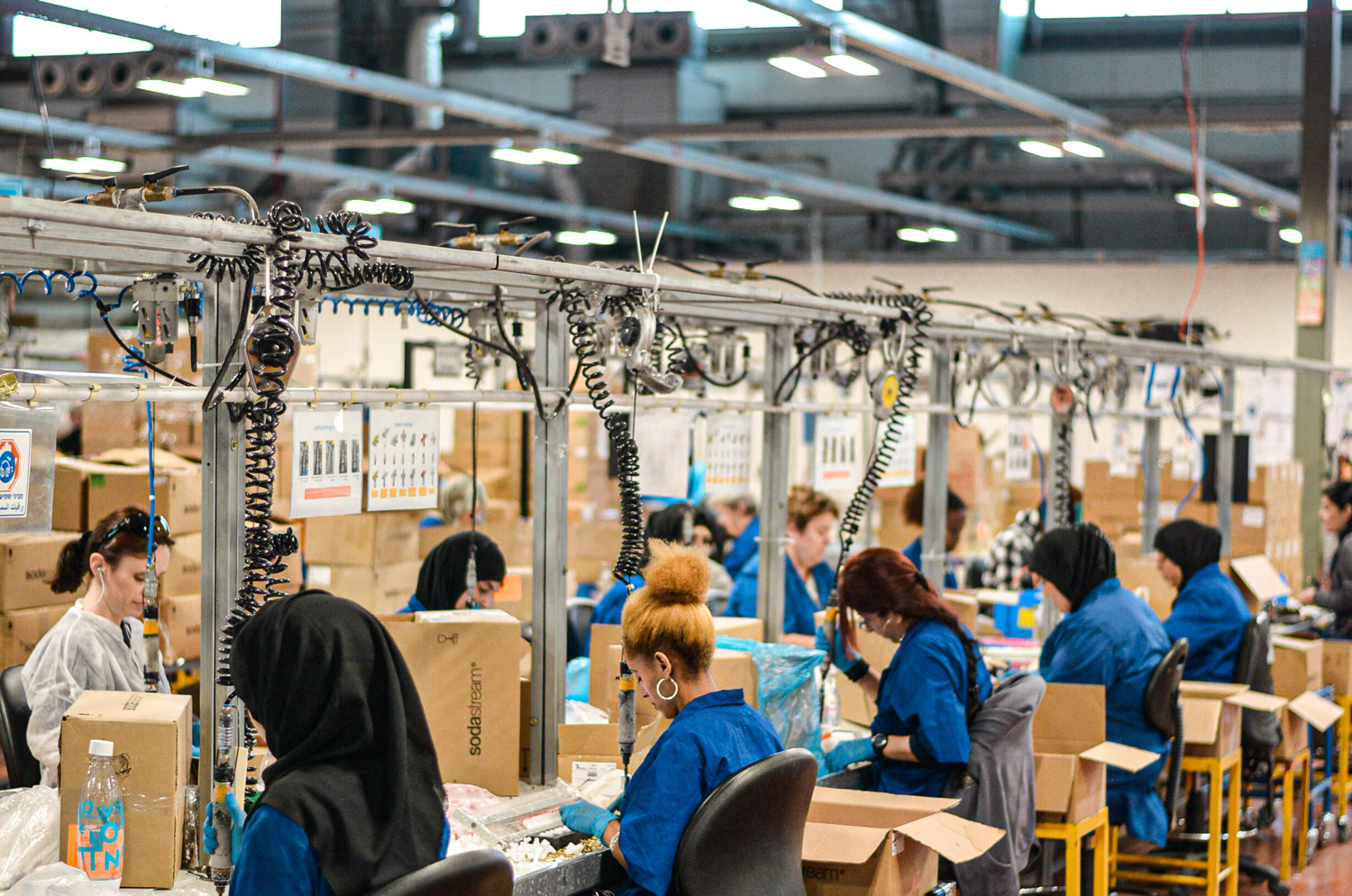 galp&atilde;o industrial com lumin&aacute;ria led