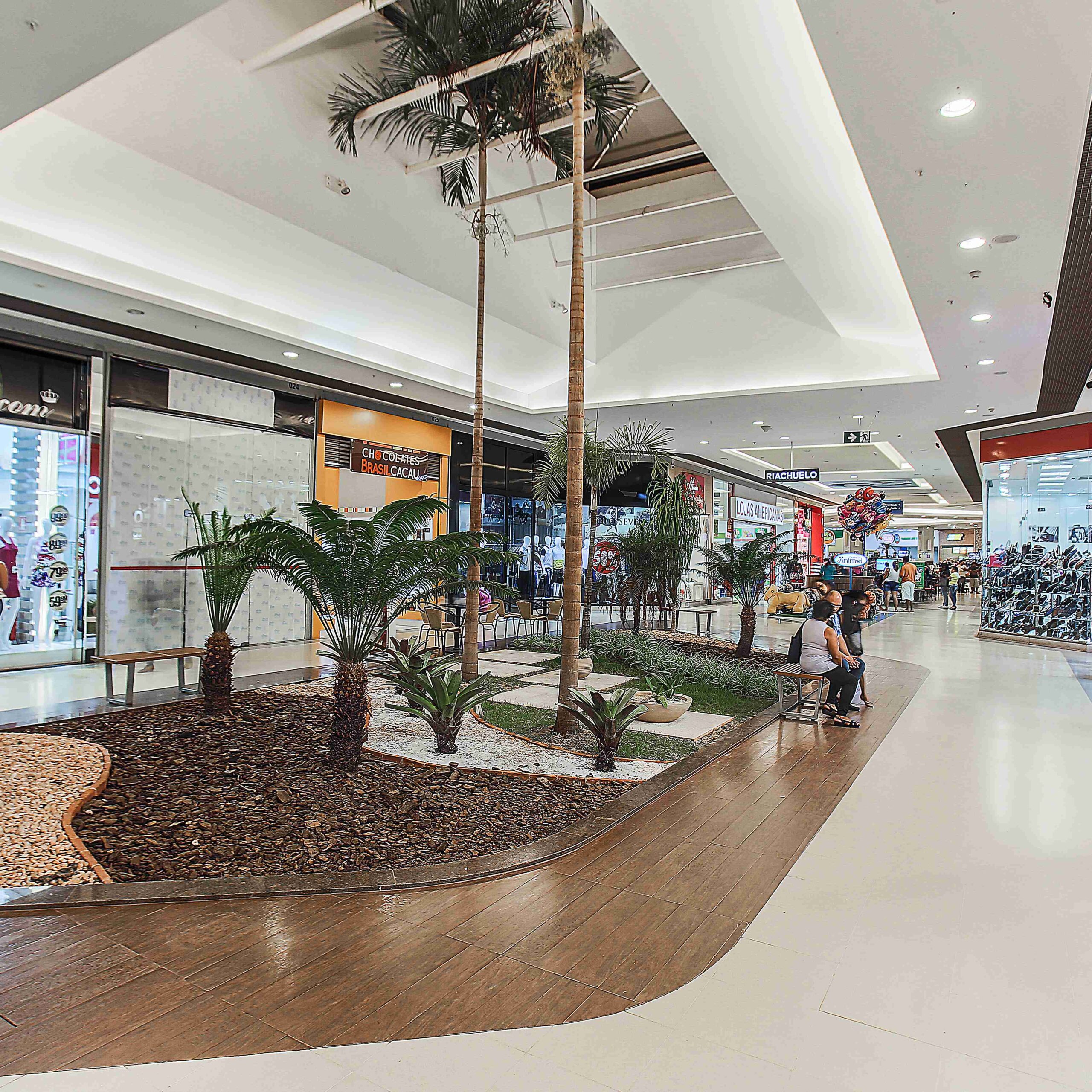 Iluminação shopping Águas Lindas