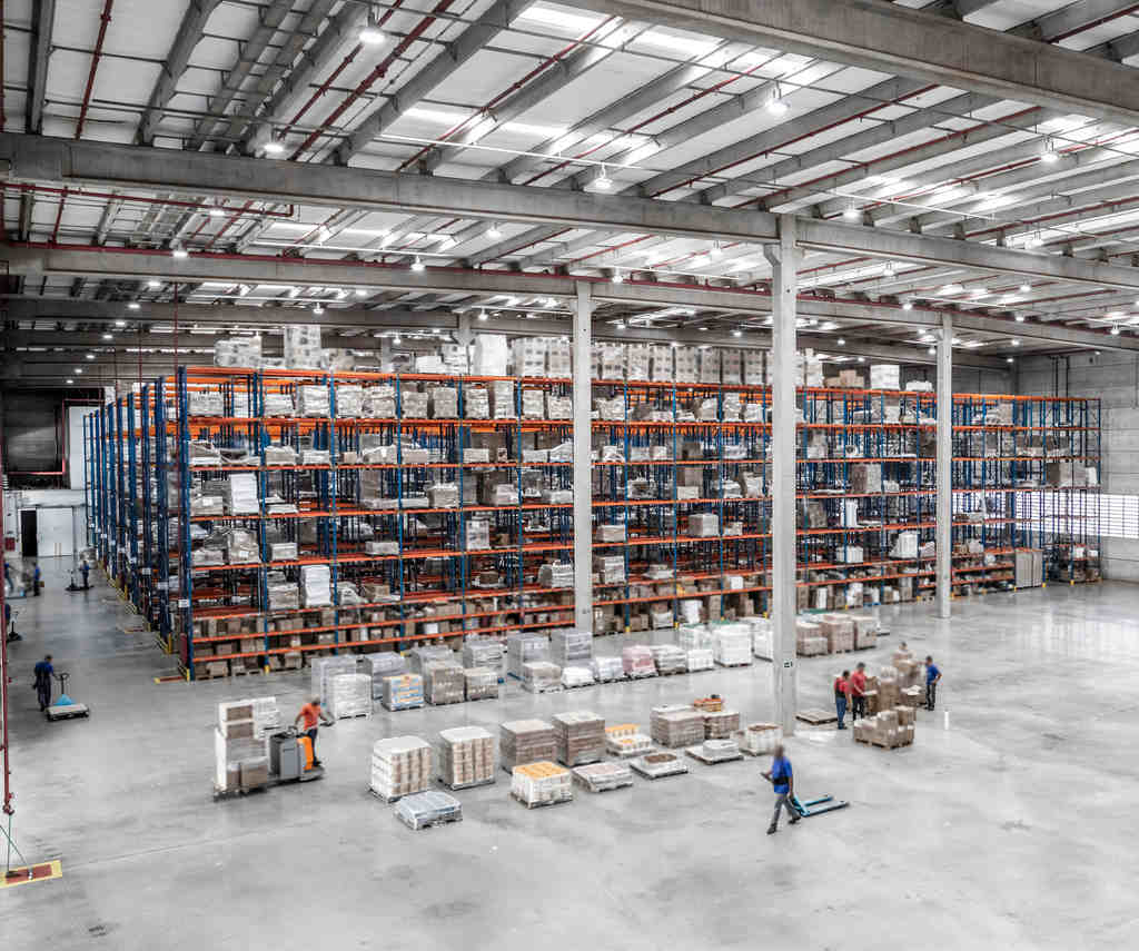 l&acirc;mpadas de led para galp&atilde;o industrial