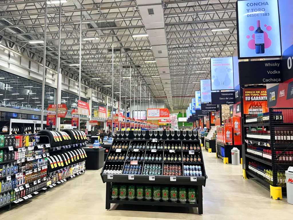 Projeto luminot&eacute;cnico Max Atacadista