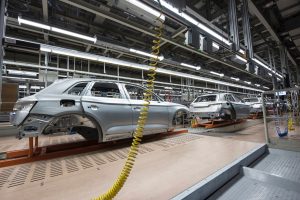 Lumin&aacute;ria Industrial Ind&uacute;stria Automotiva em S&atilde;o Paulo